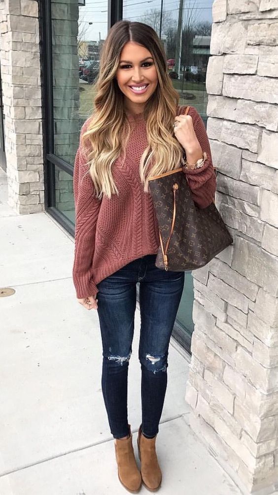 Sweater and Jeans - Folder