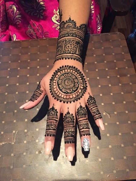 30 New And Gorgeous Mehndi Designs For 2019 To Try Out Folder