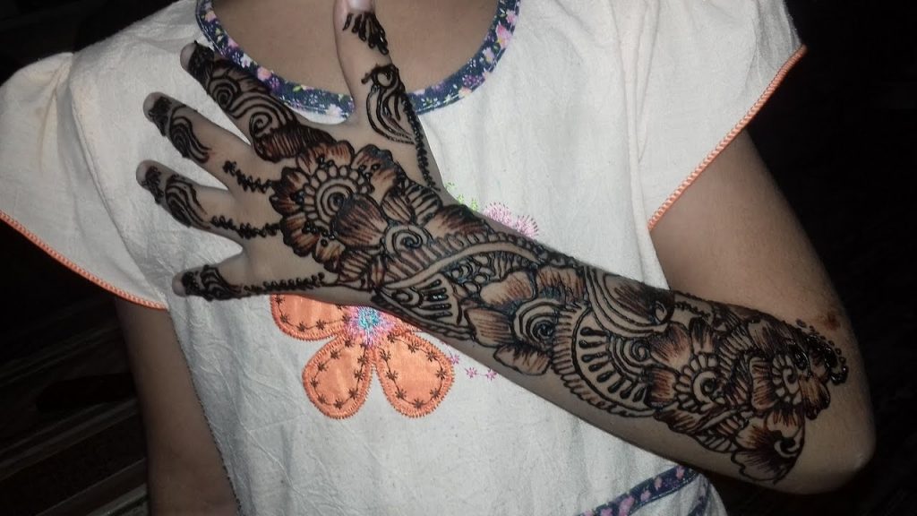 Intricate Mehndi Design Folder 