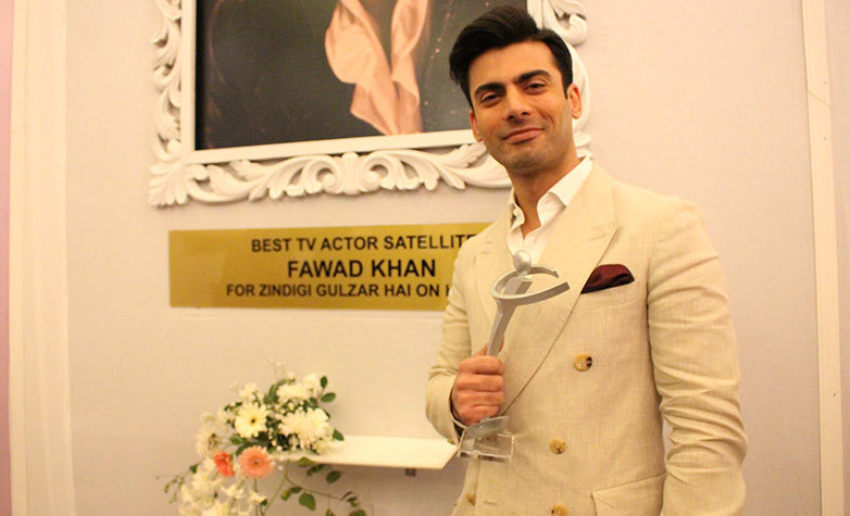 Fawad Khan Biography Career Wedding Education And Lot More Folder