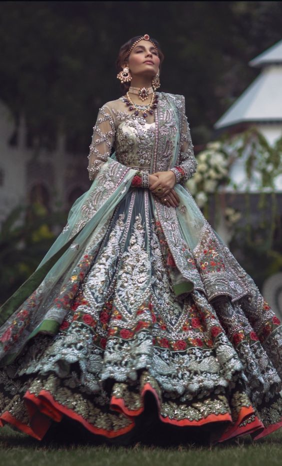 30 Stunning Pakistani Bridal Walima Dresses For Your Inspiration Folder