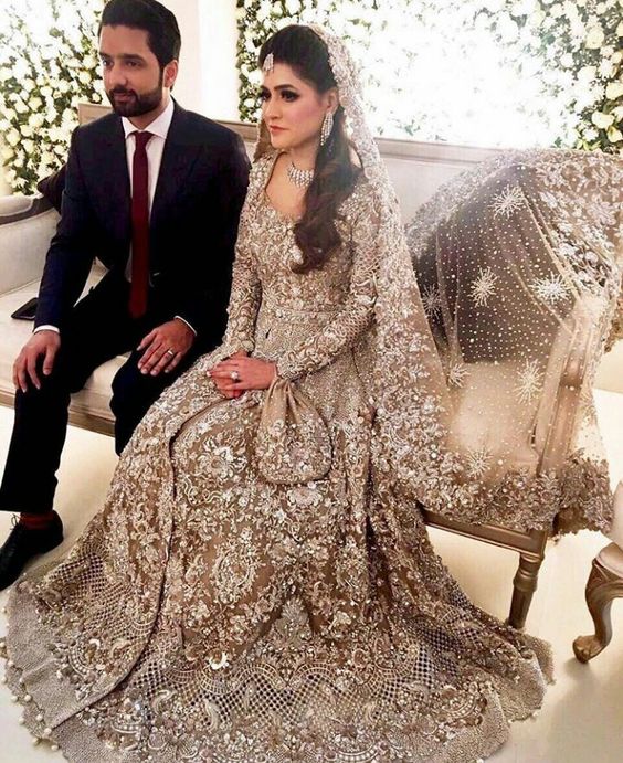 30 Stunning Pakistani Bridal Walima Dresses For Your Inspiration Folder 