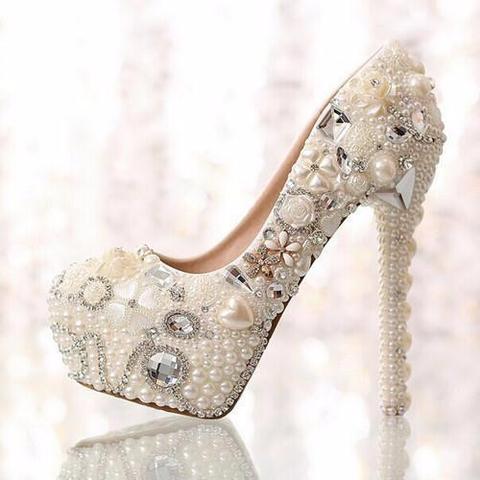 High-Heeled Pumps With Pearls - Folder