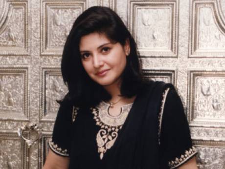 hassan nazia biography folder pakistan queen pop