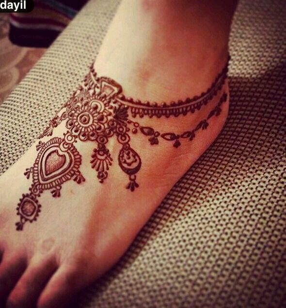 20 Best Foot Mehndi Design For Brides - Folder