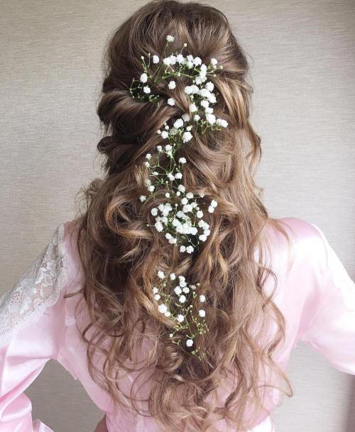 15 Best Curly Hairstyles For Weddings That You Need To Check Folder