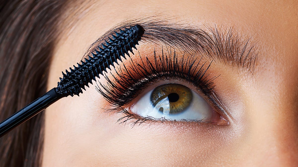 14-best-mascara-tips-for-short-eyelashes-folder